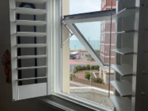 帶電動車充電器的兩臥室閣樓公寓