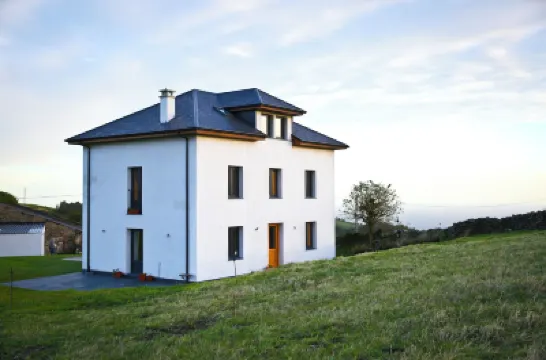 卡薩夏布 鄰近Cruce Ruta Pico Paradiella - Playa Cadavedo,Regalina - S.Pelayo的酒店