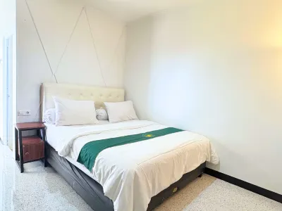 Omah Mee Homestay Jember Hotels in Kebonsari