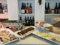 Hotel Marinella - Private Free Parking - Grotticelle Beach 200 m - breakfast