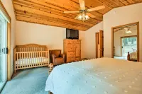 Hot Tub Access, Near Skiing Tahoe Donner Cabin - شرفة