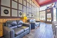 Walk to River: Unique Studio in Renovated Bar! - Apartments