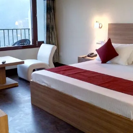Hotel Emerald Valley