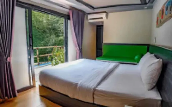 By the River Cottage with Private Warm Pool