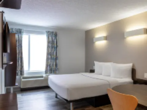 Motel 6 Airdrie, AB Hotels in Airdrie