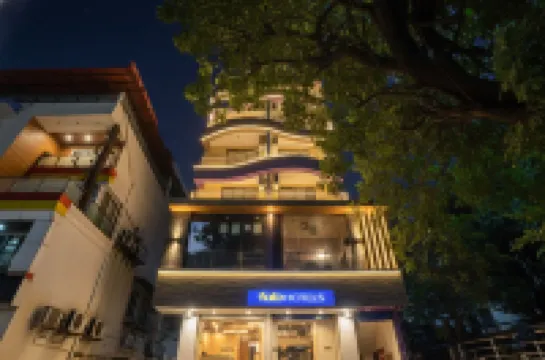 FabHotel Wellax 24 Service Apartments