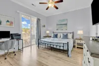 Spacious 4 Bedroom, 3 Bath Condo in Pawleys Island: 2-Minute Drive to Pvt Beach - 4-Star
