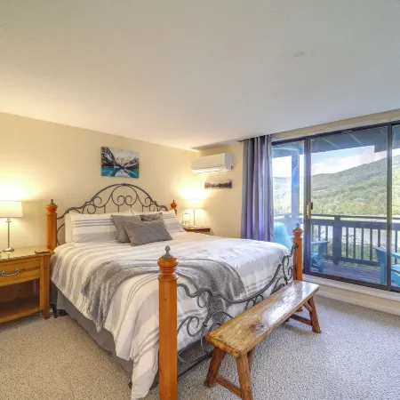 Walk to Sugar Mountain Resort Ski, Golf and Hike!