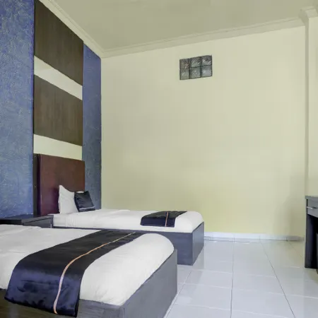 Hotel O Near Universitas Widya Dharma Formerly Nugraha Residence