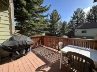 Mammoth Sierra Townhomes #18 Condo