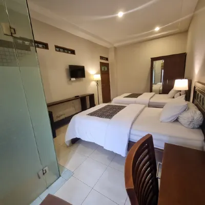 Omah Kawung Homestay Syariah Hotels near SEVENDAYS HQ
