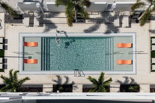 Mint House St Petersburg by Kasa - piscine