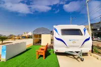 Daebudo (Yeongheungdo) Sipripo Healing Caravan - Bungalows