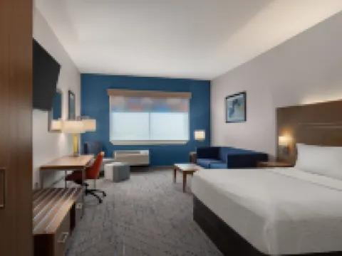Holiday Inn Express & Suites DRIPPING SPRINGS - AUSTIN AREA by IHG Hotels in Dripping Springs