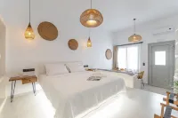 Adama's Suites