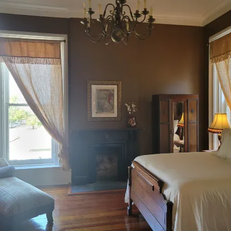 Baer House Inn