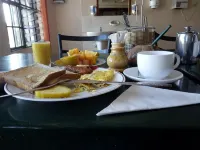 Maghonyi Hotel - breakfast