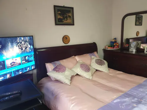 Ensuite Bedroom with Private Toilet and Shower and unlimited WIFI - 民泊