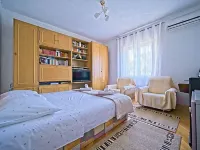 Apartment Pavo Hotels in Postira