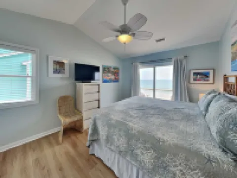 The Salty Spot Hotels in Topsail