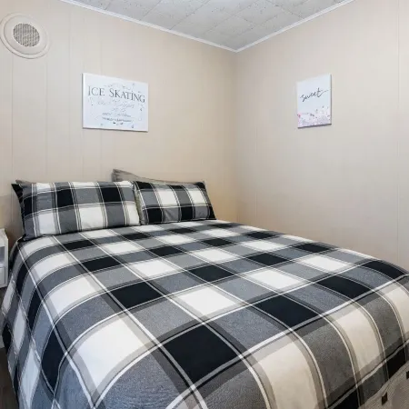 Modern 2BR Apartment Free Parking Baden