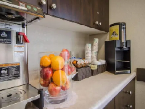 Travelodge Suites by Wyndham Estevan Hoteles en Estevan