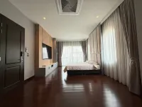 House near Suvarnabhumi Airport - Hot Tub