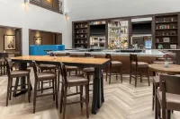 DoubleTree by Hilton Lubbock University Area - bar