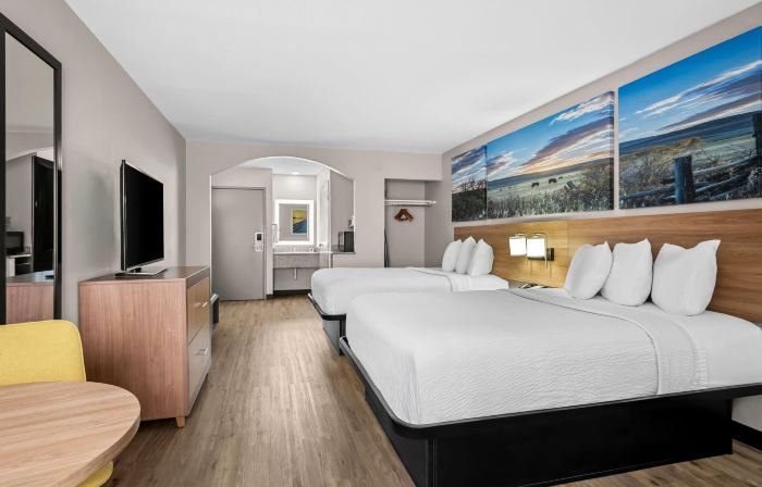 Days Inn by Wyndham Dallas Plano