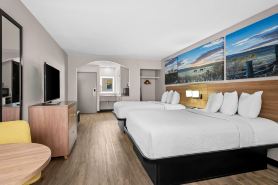 Days Inn by Wyndham Dallas Plano