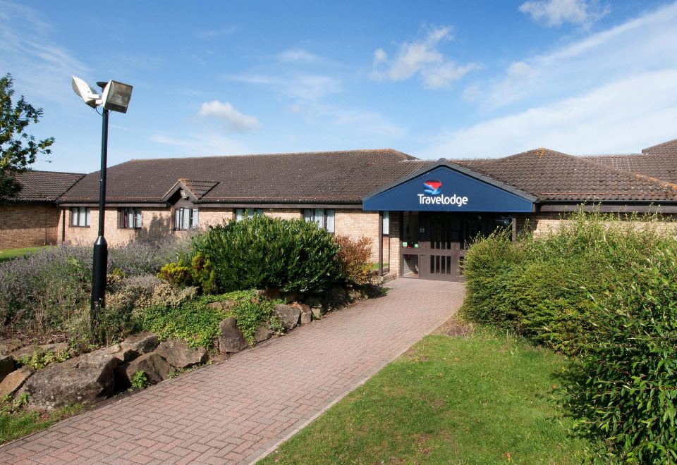 Travelodge Hotel - Ely - Housity