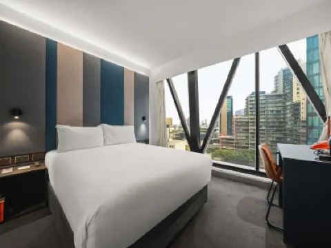 Ibis Styles Melbourne Southbank Hotels near Eureka Tower