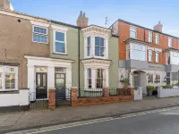 Dovedale Hotel and Restaurant Hotels in Cleethorpes