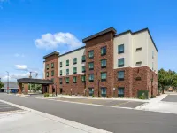 Cobblestone Hotel & Suites - de Pere Green Bay Hotels in De Pere
