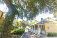 Anchuca Historic Mansion & Inn