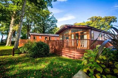 Coed Helen Holiday Park Hotels in 
