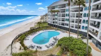 313 Seascape by Avantstay Walk to Beach + Pool Access Beachfront Condo + Oceanview