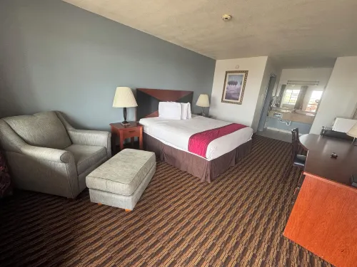 Budget Host Inn