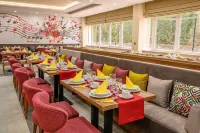 Sunday Schwarzbachtal Hideaway Resort - servizio colazione