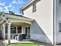 Beautiful house-St Exupéry-Viarhona-T3- Pets allowed Hôtels à : Jons