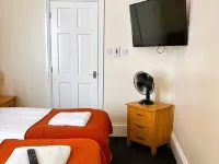 Rooms At 95 Long Street Hotels in Atherstone