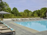 Le Domaine des Vanneaux Golf & Spa - MGallery Collection - piscina