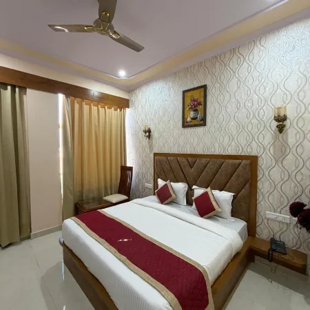 HOTEL NARAYAN VILAS