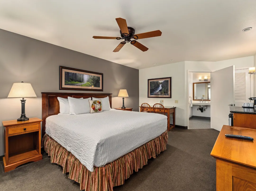 Redwood Hyperion Suites - Grants Pass, OR