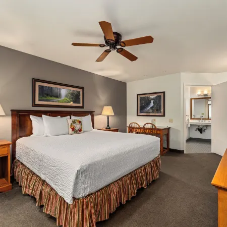 Redwood Hyperion Suites