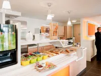 ibis budget Swindon Town Centre - 朝食