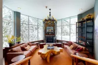 Woodrun by Whistler Premier