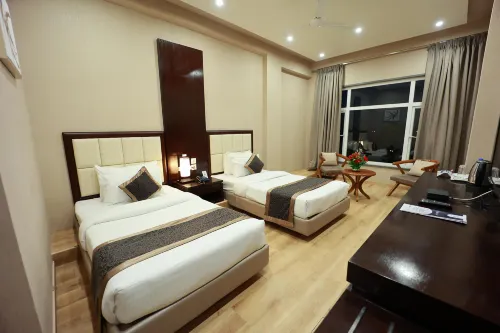 Hotel Empire Stay - ที่มีที่จอดรถ