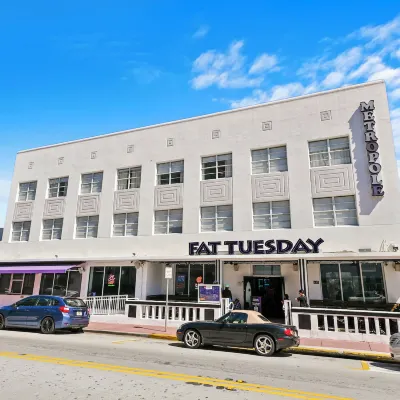 Metropole Suites South Beach Hotels near Fifth & Alton