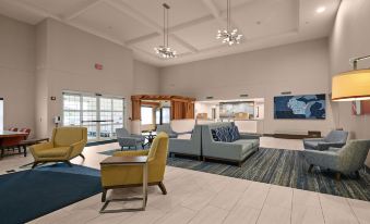 Holiday Inn Express & Suites MILWAUKEE AIRPORT by IHG